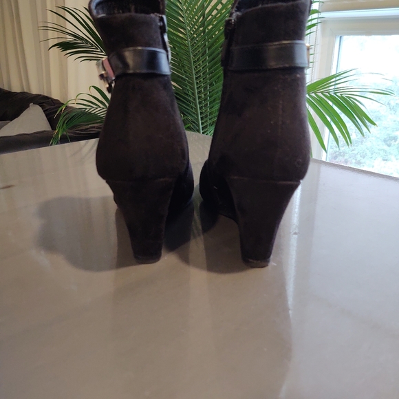 Laundry, Black Suede Booties - Picture 5 of 7